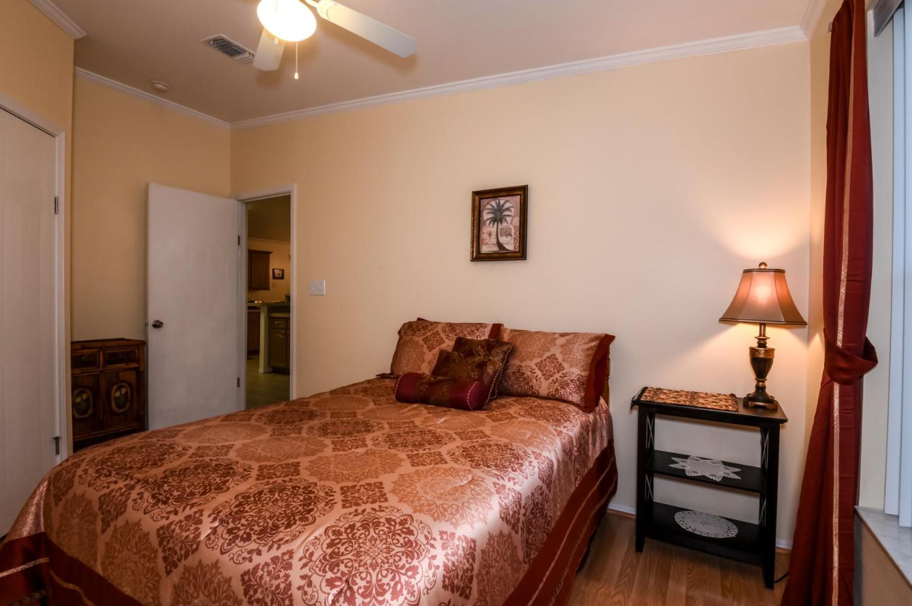 The Blue Nile! Your Florida Vacation Is Calling. Vacation, Leisure Or Business 호모사싸 외부 사진